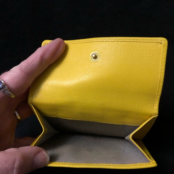 RARE!! Authentic Coco Chanel Bi-fold Leather wallet Deep yellow w Gold Logo - Picture 7 of 13
